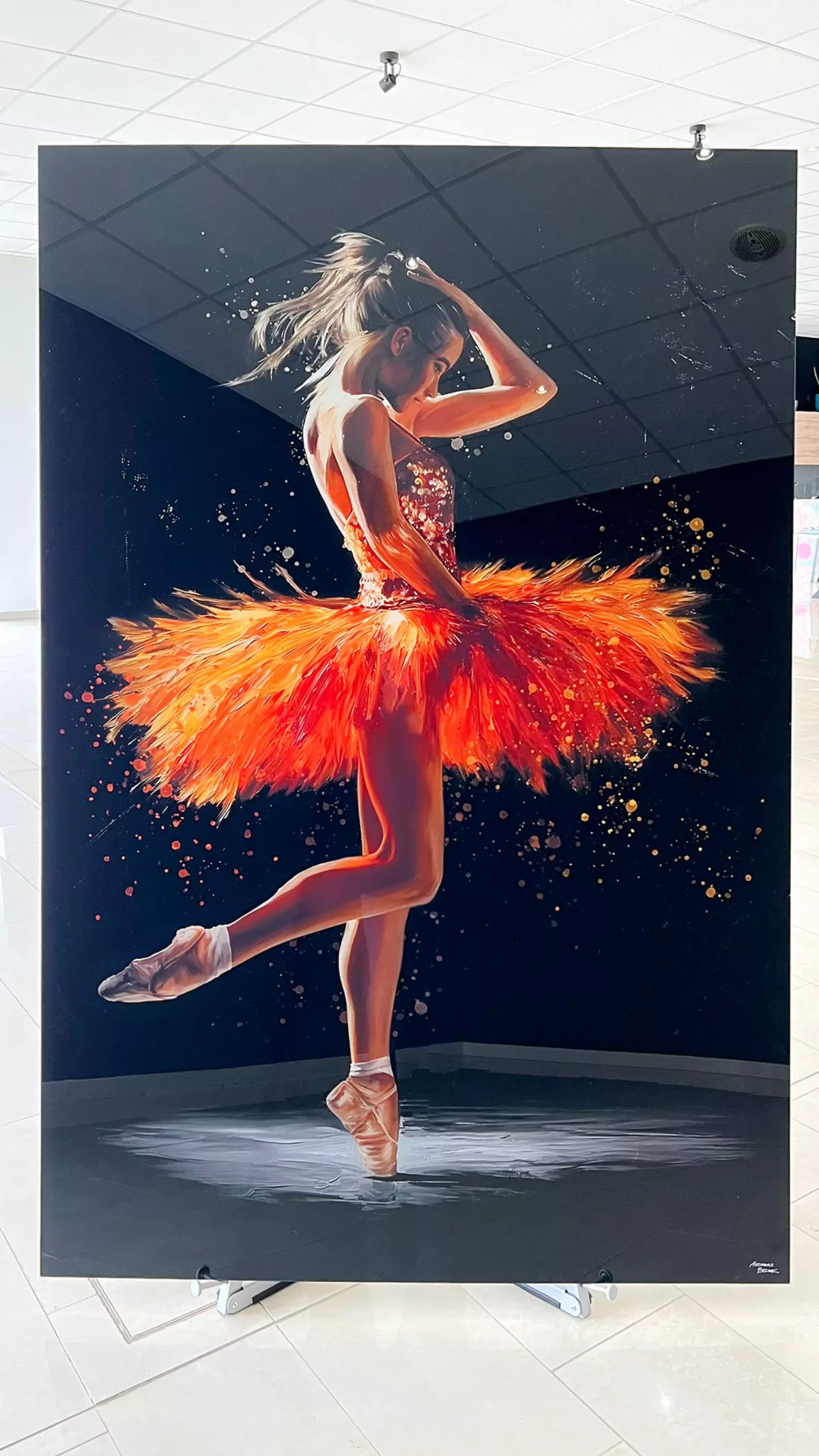 Bild 0 von Vibrant Ballerina