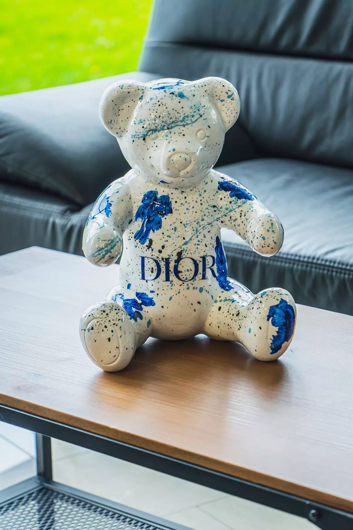 Bild 0 von Pop Art Designer Teddy in weiss / blau